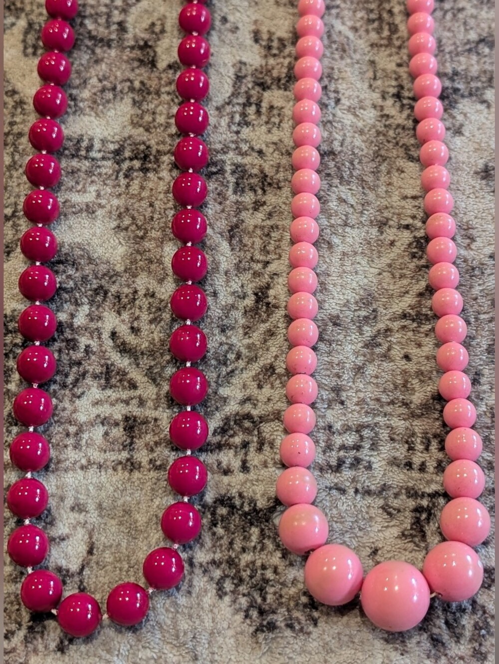 Two Vintage 80's Necklaces - Raspberry And Baby Pink - Picture 2 of 8